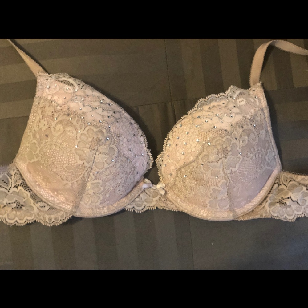Victoria’s Secret bra